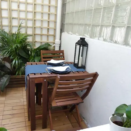 Voltaire Paris
